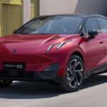 Röd Lynk & Co 02