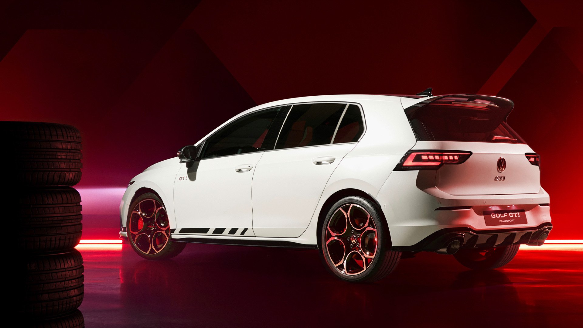 Vit Volkswagen Golf GTI Clubsport.