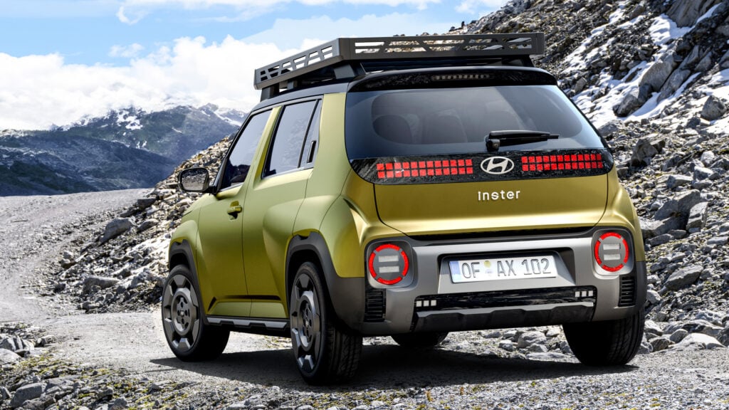 Hyundai Inster Cross bakifrån