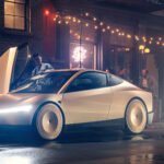 Man kliver in i en Tesla Robotaxi utanför en krog.