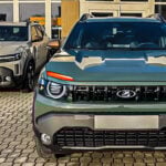 Nya Dacia Duster och Lada T-134 sida vid sida.