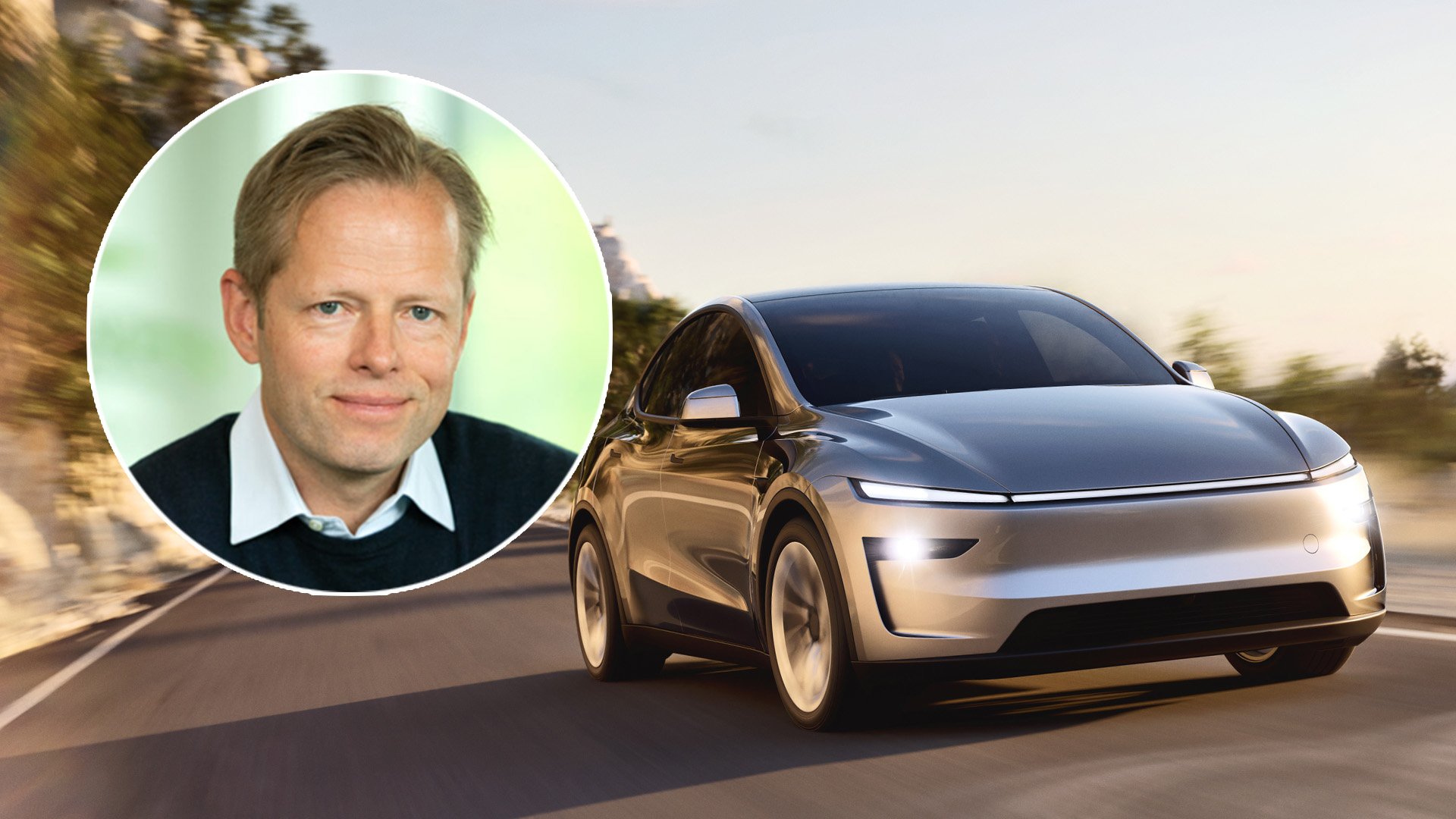 Bild på nya Tesla Model Y med Vrooms vd Ulf Robert-Jones infälld.